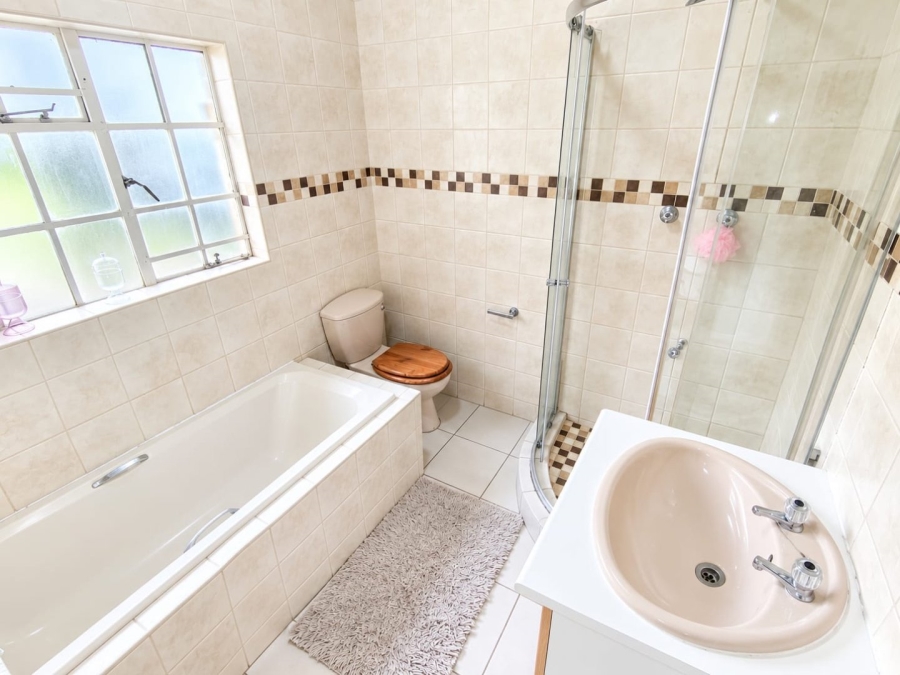 3 Bedroom Property for Sale in Bayswater Free State